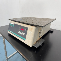 New Brunswick Innova 2100 Platform Shaker image 1